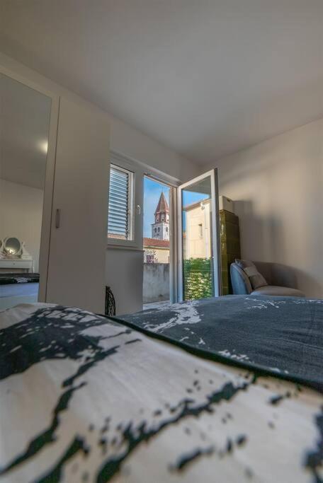 Apartman Iva Lägenhet Zadar Exteriör bild