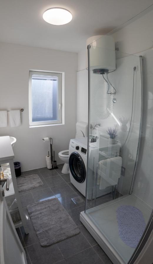 Apartman Iva Lägenhet Zadar Exteriör bild