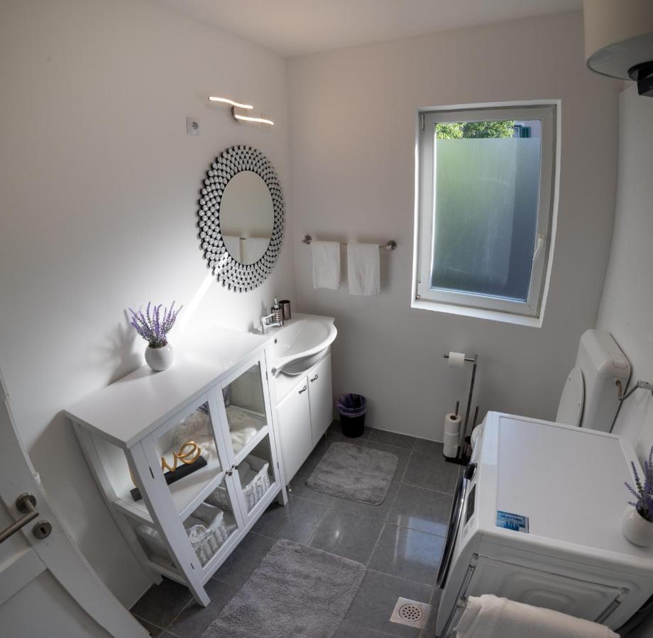 Apartman Iva Lägenhet Zadar Exteriör bild